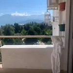 아파트 Two Bedroom Lakeview