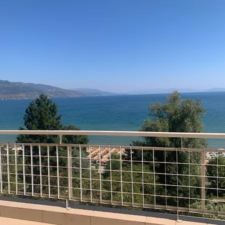 Two Bedroom Lakeview Апартаменты Поградец
