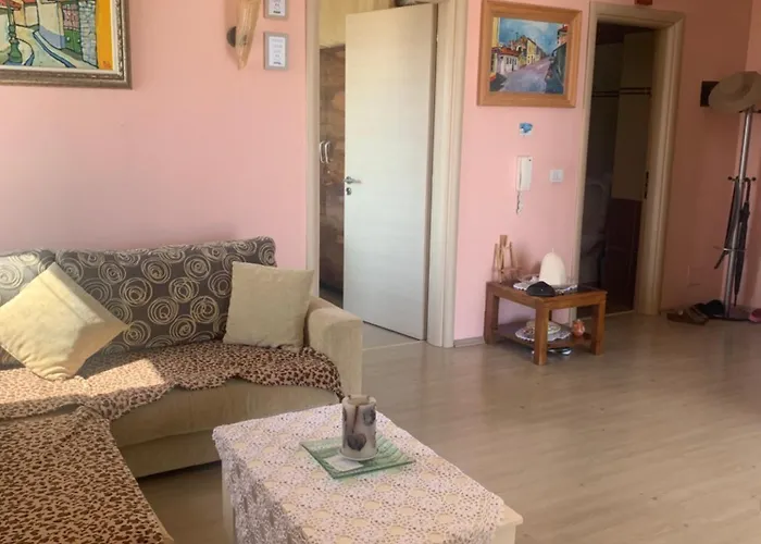 شقة Two Bedroom Lakeview بورغراديك