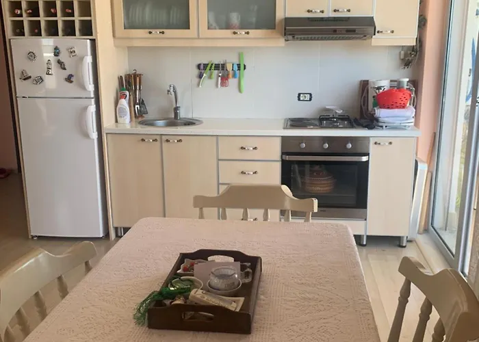 شقة Two Bedroom Lakeview *
