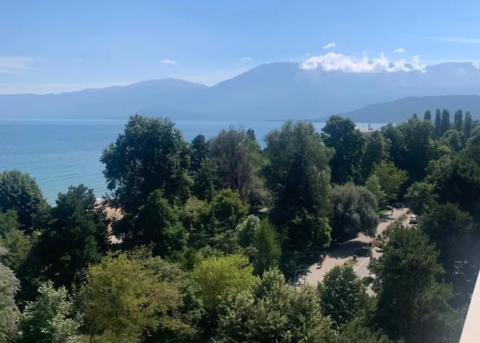 شقة Two Bedroom Lakeview بورغراديك